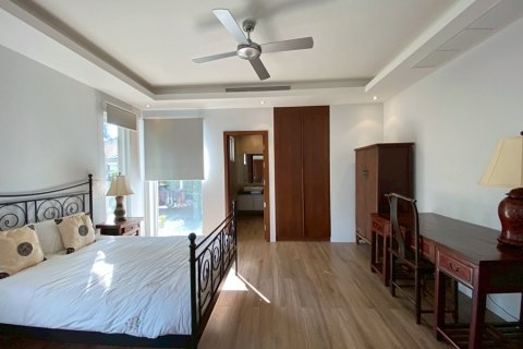 Chalet de 3 dormitorios en Hua Hin, Tailandia № 205658 - foto 24