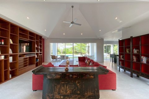 Chalet de 3 dormitorios en Hua Hin, Tailandia № 205658 - foto 10