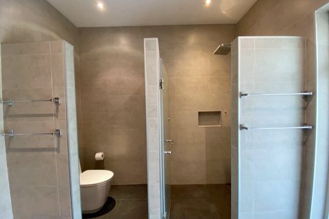 Chalet de 3 dormitorios en Hua Hin, Tailandia № 205658 - foto 22