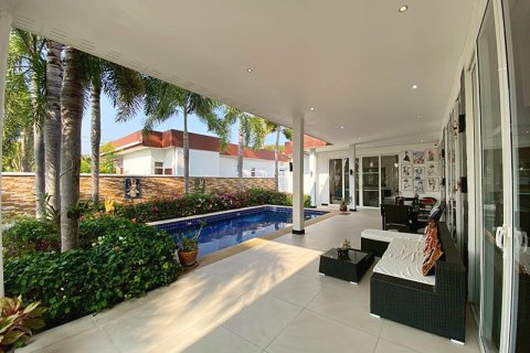 Chalet de 3 dormitorios en Hua Hin, Tailandia № 205655 - foto 6