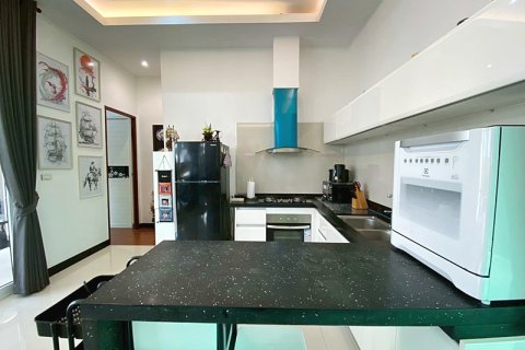 Chalet de 3 dormitorios en Hua Hin, Tailandia № 205655 - foto 18