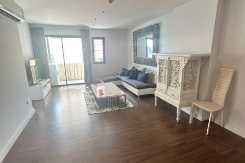 Condominio de 1 dormitorio en Chiang Mai, Tailandia № 205652 - foto 3