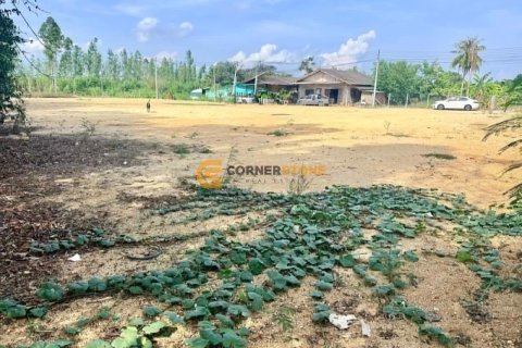 Terreno en Bang Lamung, Tailandia № 204851