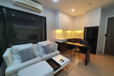 Studio in the Condo in Khlong San, Bangkok, Thailand  № 167187