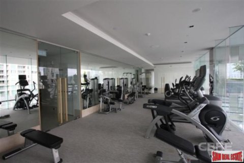 Apartamento de 2 dormitorios en Bangkok, Tailandia № 194118 - foto 4
