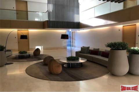 Apartamento de 2 dormitorios en Bangkok, Tailandia № 194118 - foto 3