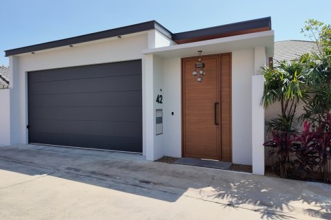 Chalet de 3 dormitorios en Pattaya, Tailandia № 164041 - foto 28