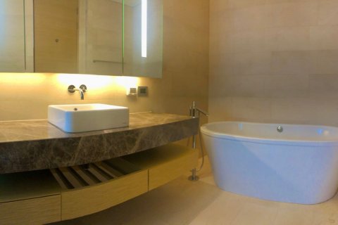 Condominio de 2 dormitorios en Bangkok, Tailandia № 65811 - foto 15