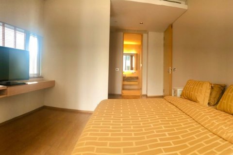 Condominio de 2 dormitorios en Bangkok, Tailandia № 65811 - foto 11