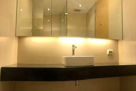 Condominio de 2 dormitorios en Bangkok, Tailandia № 65815 - foto 16