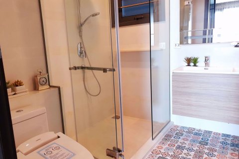Condominio de 1 dormitorio en Khlong Toei, Bangkok, Tailandia № 55123 - foto 7