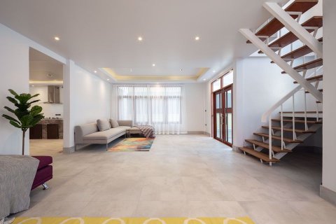 Casa de 3 dormitorios en Chatuchak, Bangkok, Tailandia № 55121 - foto 4