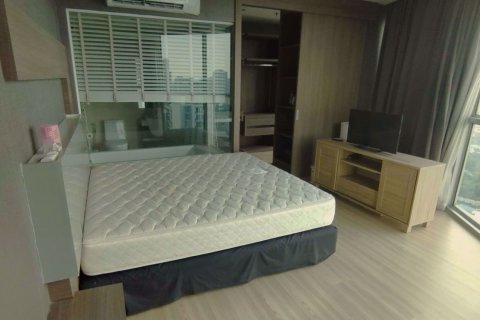Condominio de 1 dormitorio en Watthana, Bangkok, Tailandia № 55125 - foto 4
