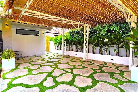 Chalet de 5 dormitorios en Ko Samui, Tailandia № 144750 - foto 12