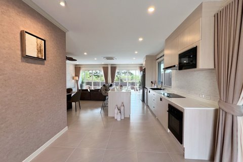 Chalet de 3 dormitorios en Hua Hin, Tailandia № 174050 - foto 19