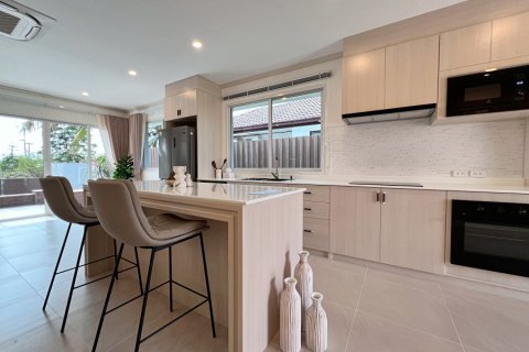 Chalet de 3 dormitorios en Hua Hin, Tailandia № 174050 - foto 18