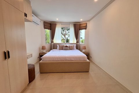 Chalet de 3 dormitorios en Hua Hin, Tailandia № 174050 - foto 23