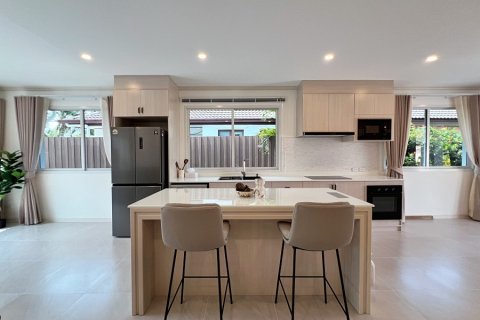 Chalet de 3 dormitorios en Hua Hin, Tailandia № 174050 - foto 17