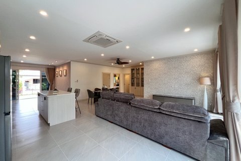 Haus in Hua Hin, Thailand 3 Schlafzimmer № 174051 - Foto 15