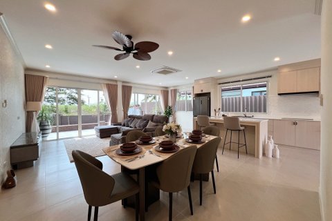 Haus in Hua Hin, Thailand 3 Schlafzimmer № 174051 - Foto 11