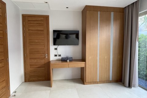 House in Bang Tao, Thailand 3 bedrooms № 3940 - photo 12