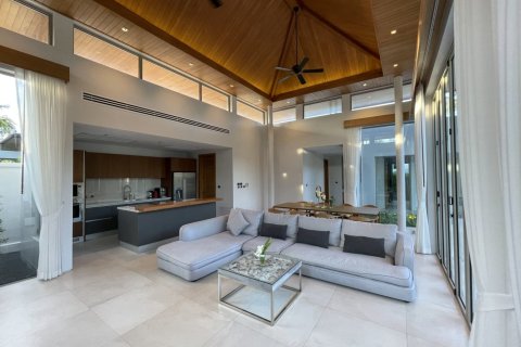House in Bang Tao, Thailand 3 bedrooms № 3940 - photo 8