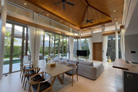 House in Bang Tao, Thailand 3 bedrooms № 3940 - photo 6