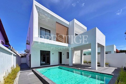 Haus in Pattaya, Thailand 6 Schlafzimmer № 220703
