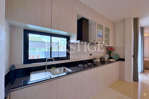 Casa de 3 dormitorios en Pattaya, Tailandia № 220700 - foto 10