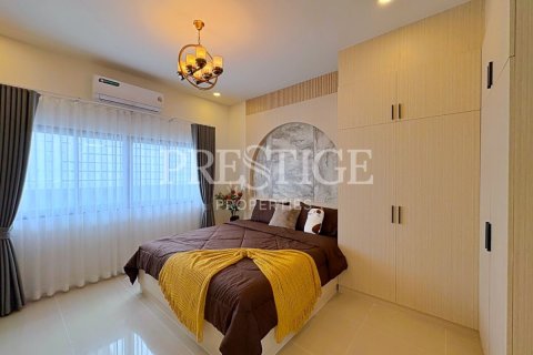 Casa de 3 dormitorios en Pattaya, Tailandia № 220700 - foto 20