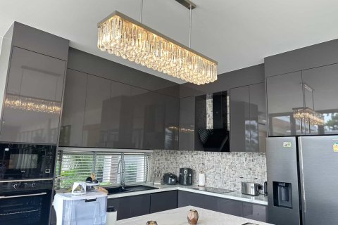 Chalet de 3 dormitorios en Phuket, Tailandia № 166262 - foto 5