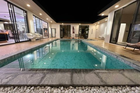 Chalet de 3 dormitorios en Phuket, Tailandia № 166262 - foto 22
