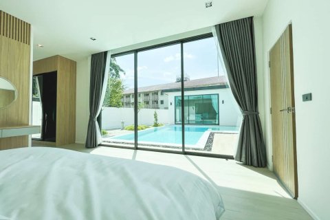 Chalet de 4 dormitorios en Phuket, Tailandia № 166261 - foto 20