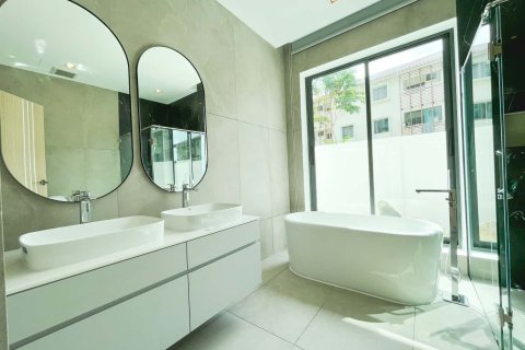 Chalet de 4 dormitorios en Phuket, Tailandia № 166261 - foto 18