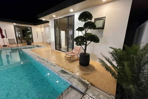 Chalet de 4 dormitorios en Phuket, Tailandia № 166260 - foto 10