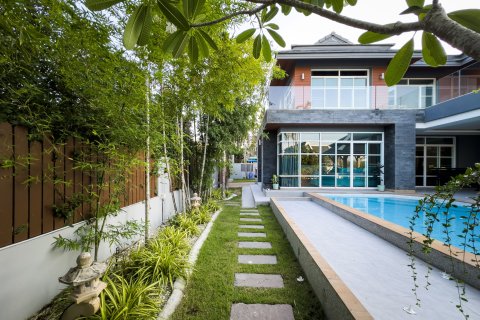 Chalet de 5 dormitorios en Phuket, Tailandia № 158306 - foto 2