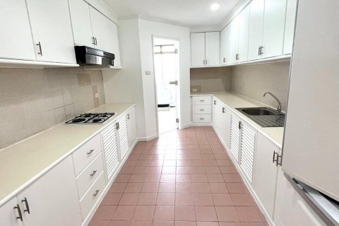 Condominio de 2 dormitorios en Watthana, Bangkok, Tailandia № 133990 - foto 7