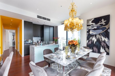 Condominio de 2 dormitorios en Watthana, Bangkok, Tailandia № 133993 - foto 4