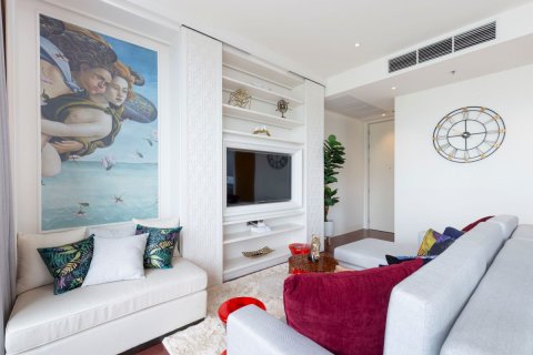 Condominio de 2 dormitorios en Watthana, Bangkok, Tailandia № 133993 - foto 2