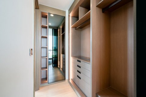 Condominio de 2 dormitorios en Watthana, Bangkok, Tailandia № 133991 - foto 15