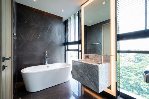 Condominio de 2 dormitorios en Watthana, Bangkok, Tailandia № 133991 - foto 16