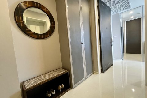Condominio de 2 dormitorios en Bang Rak, Bangkok, Tailandia № 133994 - foto 16