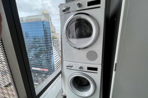 Condominio de 2 dormitorios en Bang Rak, Bangkok, Tailandia № 133994 - foto 12