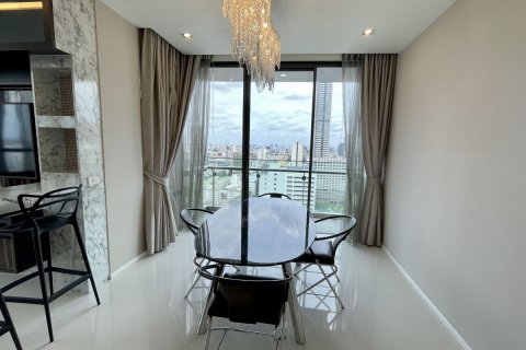 Condominio de 2 dormitorios en Bang Rak, Bangkok, Tailandia № 133994 - foto 7