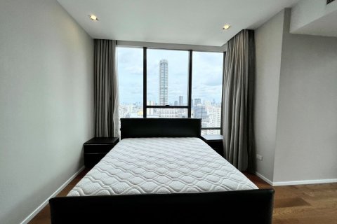 Condominio de 2 dormitorios en Bang Rak, Bangkok, Tailandia № 133994 - foto 19