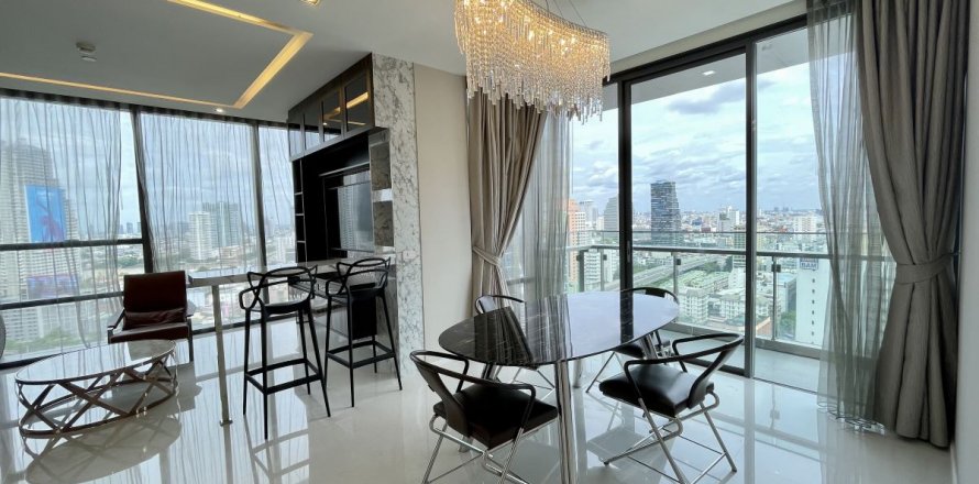 Condominio de 2 dormitorios en Bang Rak, Bangkok, Tailandia № 133994