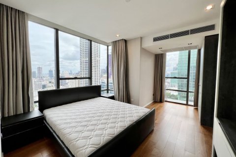 Condominio de 2 dormitorios en Bang Rak, Bangkok, Tailandia № 133994 - foto 17