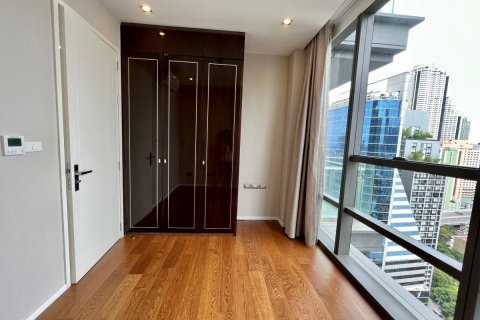 Condominio de 2 dormitorios en Bang Rak, Bangkok, Tailandia № 133994 - foto 27