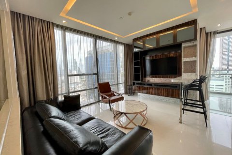 Condominio de 2 dormitorios en Bang Rak, Bangkok, Tailandia № 133994 - foto 2