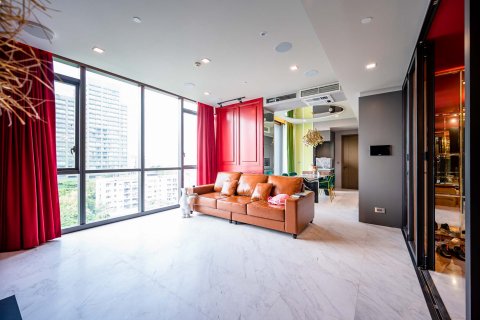 Condominio de 2 dormitorios en Watthana, Bangkok, Tailandia № 133992 - foto 3